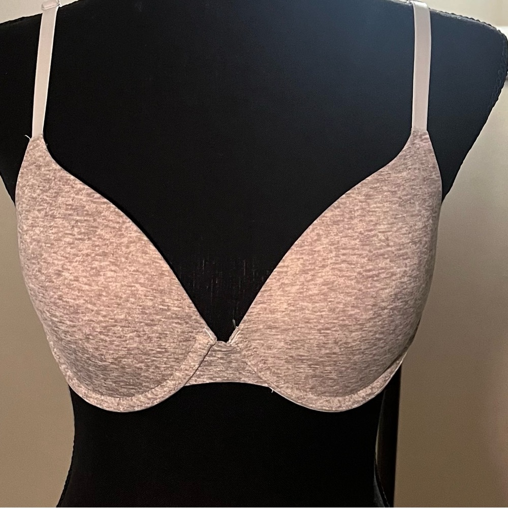PINK Victoria's Secret Neutral T-Shirt Bra Everyday Comfort, 34C